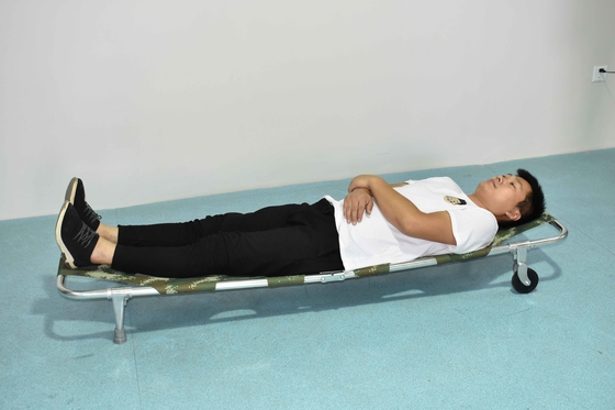 ভালো দাম ক্লাস I ভাঁজ করা মেডিকেল স্ট্রেচার উচ্চ শক্তির সাথে সহজে বহন করা অনলাইন